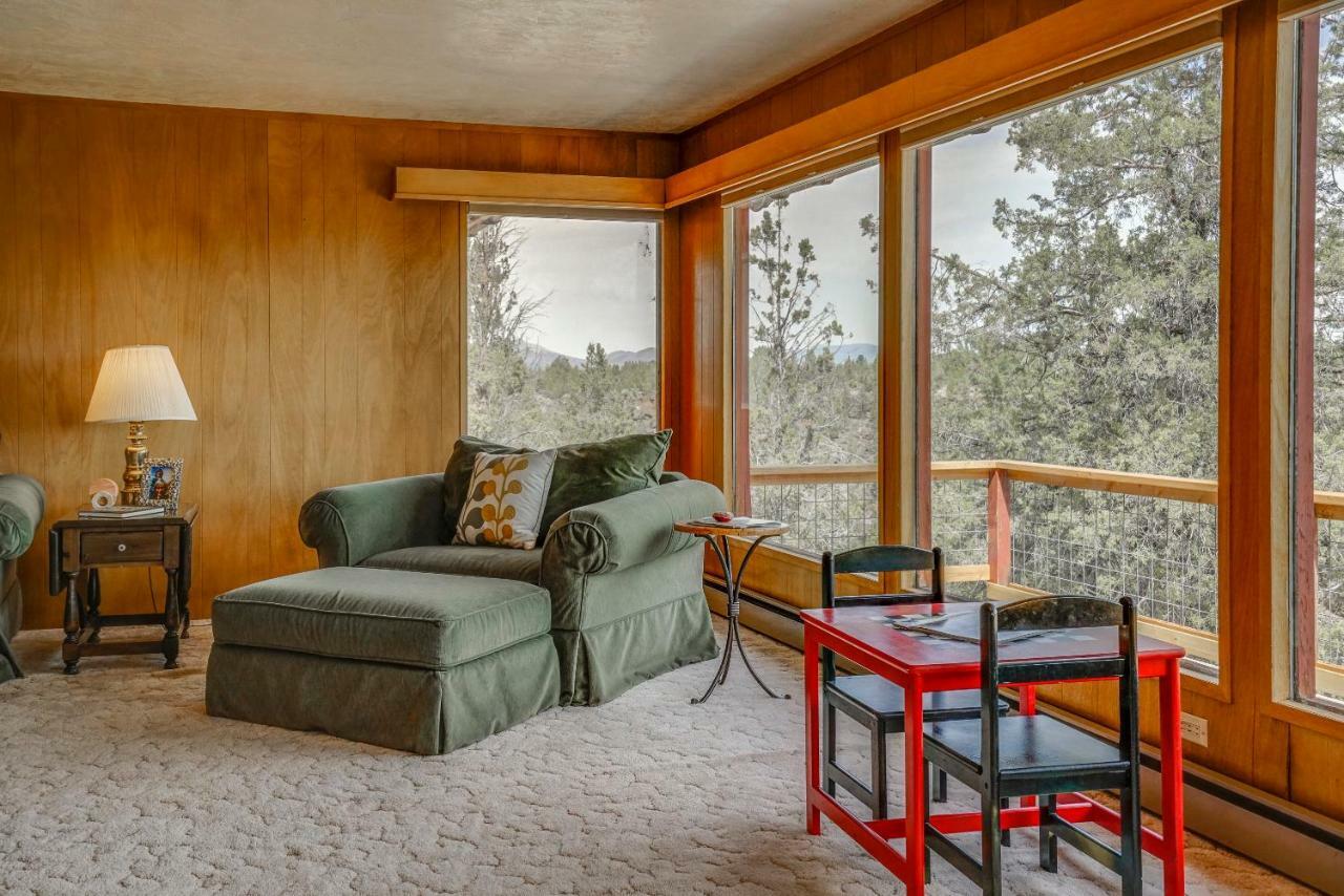 Mid Century Deschutes River Cabin Redmond Exterior photo